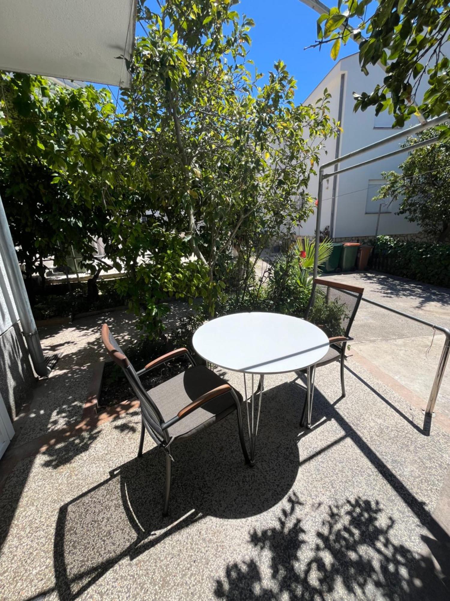 Green Oasis For Two, 30 Meters From Sea Appartement Zadar Buitenkant foto